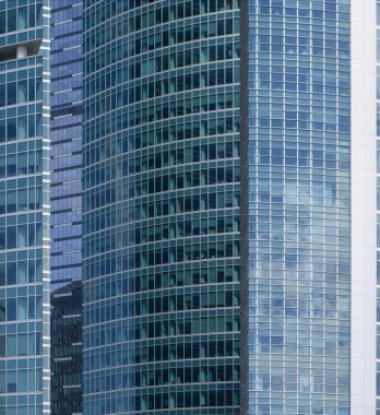 Ofis binası pencereleri F