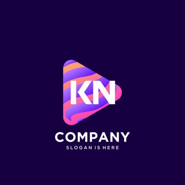 Renkli şablon vektörüyle ilk logo.