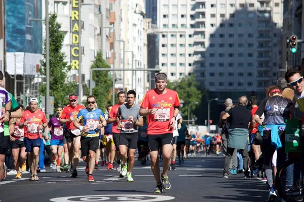 Madrid Maratonu'nda koşucular — Stok fotoğraf