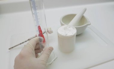 Kozmetik krem görünümü