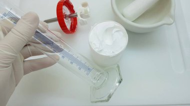 Kozmetik krem görünümü