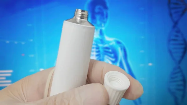 Ağrılar için analjezik merhem tüpü