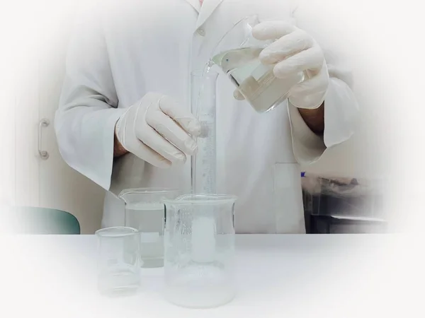 En el laboratorio de química — Foto de Stock