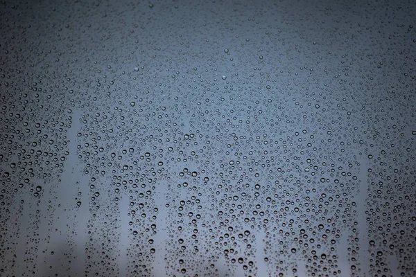 Fotó Esőcseppek Ablakon Üveg Felhős Háttérben — Stock Fotó