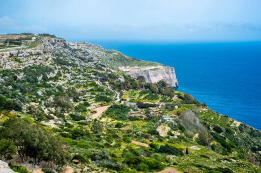 Fotoğraf Akdeniz, Malta ve Dingli Cliffs