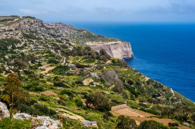 Fotoğraf Akdeniz, Malta ve Dingli Cliffs