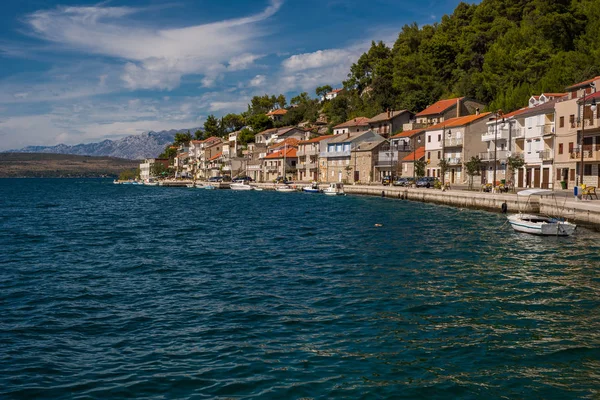 Novigrad City, Dalmatien, Kroatien. Staden vid Adriatiska kusten. — Stockfoto