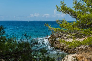 Akdeniz 'de idilik görünümü, Murter, Dalmatia, Hırvatistan