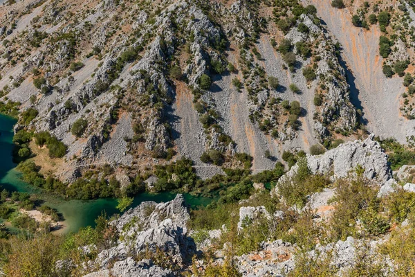 Canhão de Zrmanja, rio zrmanja no condado de Zadar, Dalmácia, Croácia — Fotografia de Stock