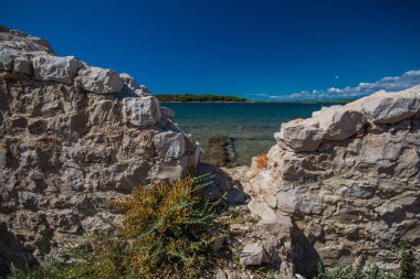 Akdeniz 'de idilik görünümü, Murter, Dalmatia, Hırvatistan