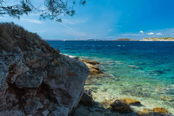 Vue imprenable sur la mer Méditerranée, Murter, Dalmatie, Croatie — Photo