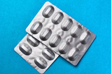 Haplar, ilaçlar, ilaçlar pakette..