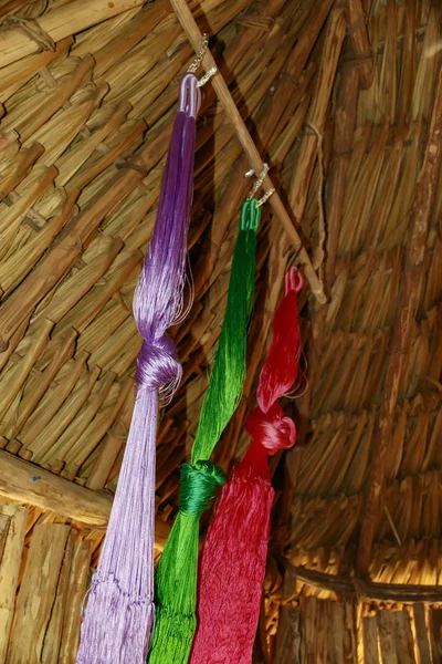 Çok renkli hamak satış için hazır