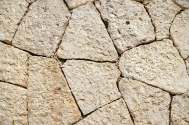 İşlenmiş taştan taş duvar