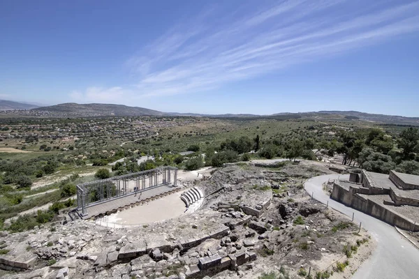 Utsikt över den antika amfiteatern i den historiska staden Zipory, Israel. Turism och resor — Stockfoto