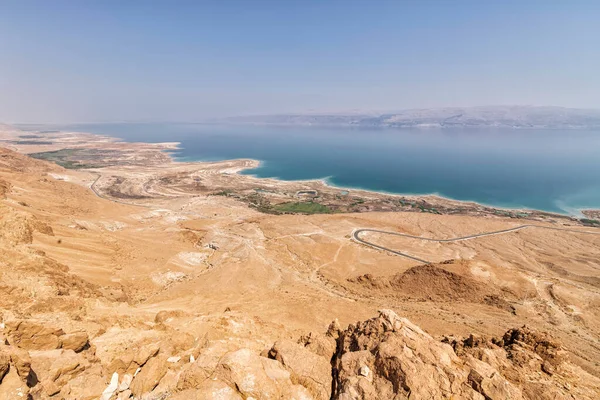 Widok na Morze Martwe i Jordanię z Izraela. Mitsukei Dragot Przewodniczący — Zdjęcie stockowe