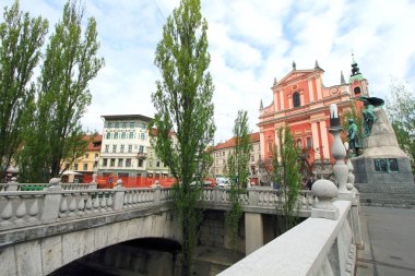 Ljubljana, Slovenya - 29 Nisan 2013: Tarihi merkezi Ljubljana 29 Nisan 2013 tarihinde Ljubljana, Slovenya. Slovenya capital adlı, eski şehrin önemli bir turistik bulunmaktadır.