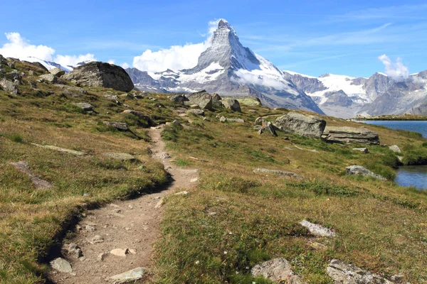 Vandringsled Till Matterhorn Mountain Schweiz — Stockfoto