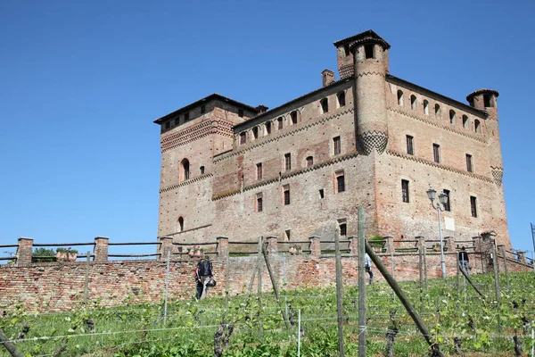 Grinzane Cavour Itália Maio 2015 Castelo Histórico Maio 2015 Grinzane — Fotografia de Stock