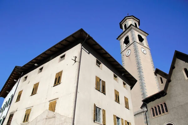 Iglesia Histórica Pueblo Alpino Tuenno Italia — Foto de Stock