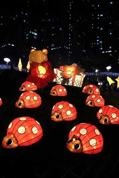 2018年3月3日 中国のバレンタインデーを祝うために中国の提灯が点灯し 2018年3月3日に香港のトンチュンで — ストック写真