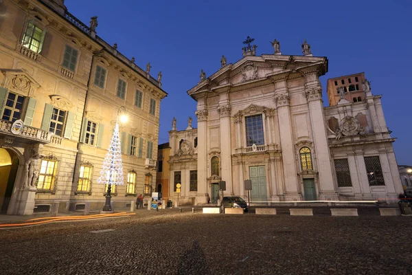 Mantova Włochy Gru 2017 Zabytkowy Rynek Katedra Mantova Włochy Dniu — Zdjęcie stockowe