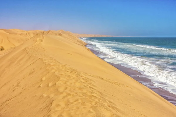 Las Dunas Con Océano Walvis Bay Namibia — Foto de Stock