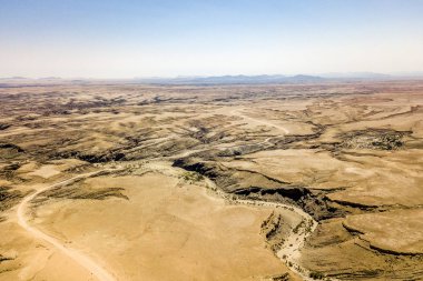 Rock dağ yakınındaki Kuiseb nehir Namibya Ulusal rotasında C14.