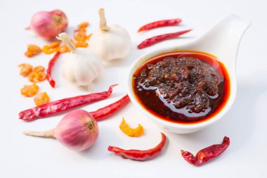 Thai Chili Paste / Chili Jam (Naam Prik Phao)