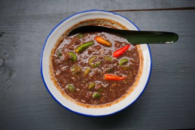 karides sosu (Nam Prik Kapi yapıştırın)