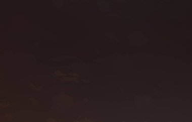 Kaotik resim. Taranmış Boyalı Soyut Arkaplan. Fırça darbesi ile boyanmış. Sanatsal canlılık ve renkli duvar kağıdı.