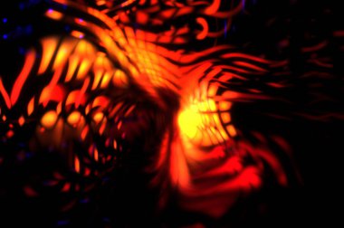 Işık parçacık izleri. Parlayan parçacıkları ve çizgileri olan ışık patlaması yıldızı. Güzel hareketli soyut ışın arkaplanı.