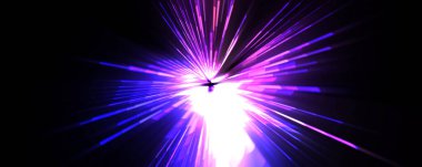 Fütürist mercek patlaması. Parlayan parçacıkları ve çizgileri olan ışık patlaması yıldızı. Güzel soyut ışın arkaplanı.