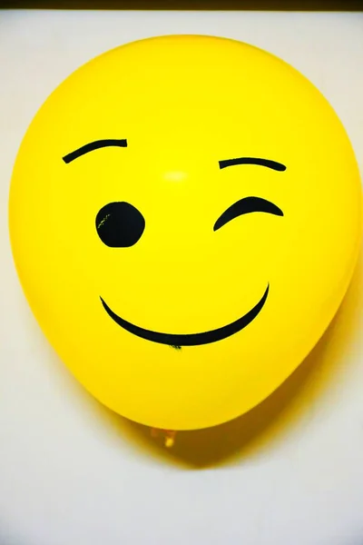 Μπαλόνια Διακόσμηση Στον Τοίχο Φατσούλες Emoji Μπαλόνια — Φωτογραφία Αρχείου