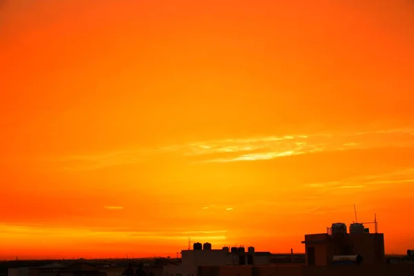 Západ Slunce Večerních Hodinách Krásné Nebe Mraky Obloze — Stock fotografie