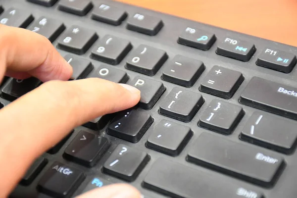 Tangentbord Kontorsanvändning Företag Skriva Tangentbord Skrivbordet Svart Tangentbord — Stockfoto