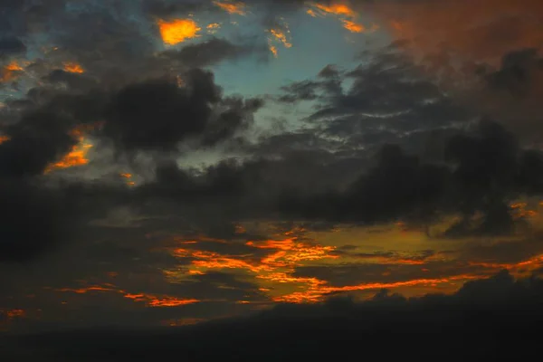 大自然 漆黑的夜晚 美丽的夜晚 美丽的夜晚 美丽的夜晚 美丽的夜晚 黑暗的夜晚 乌云的夜晚 — 图库照片