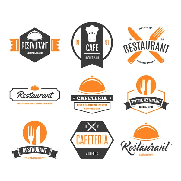 Logotipos de restaurante, insignias y etiquetas Elementos de diseño ambientados en estilo vintage — Vector de stock