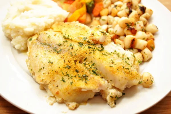 Pescado Relleno Blanco Horno Como Guarnición —  Fotos de Stock