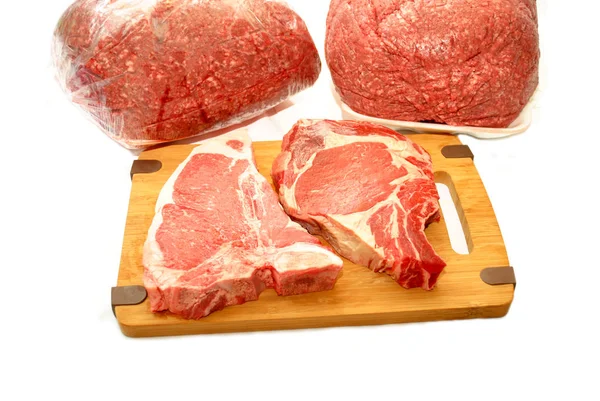 Costolette Maiale Spesse Crude Con Carne Macinata Sullo Sfondo — Foto Stock