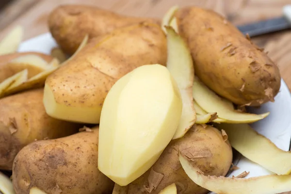Raw Peeled Potato Macro Selective Focus — Stock Photo, Image