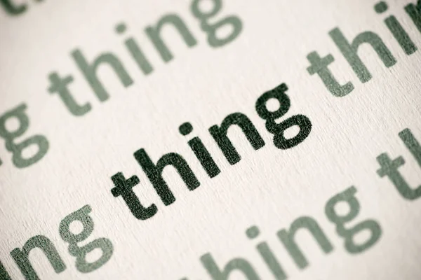 beyaz kağıt makro üzerinde basılı kelime şey