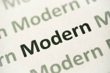 beyaz kağıt makro üzerinde basılı kelime modermn