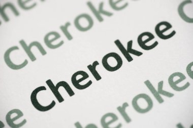 Word Cherokee dili beyaz kağıt makro baskılı