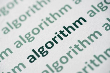 beyaz kağıt makro üzerinde basılı kelime algoritması