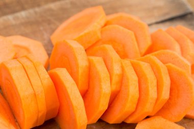 doğranmış havuç dilimleri makro