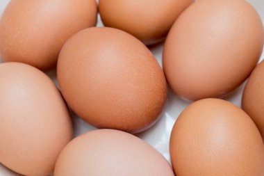 yumurta beyaz seramik kase makroda 