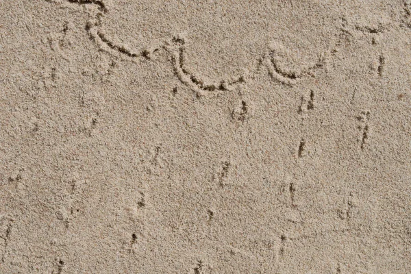 Wolken und Regen - Zeichnung auf Sand — Stockfoto