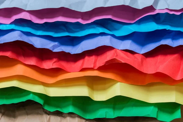 Hojas de papel arrugadas multicolores — Foto de Stock