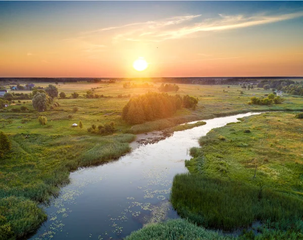 Východ Slunce Venkově Řeka Louce Pohled Shora — Stock fotografie